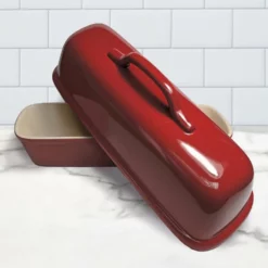 Sassafras Superstone Covered Bread Baker | Red Glaze -Baking pan Shop 2575rgrm superstone covered bread baker red