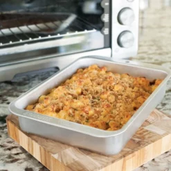 Nordic Ware Naturals Compact Rectangular Baker -Baking pan Shop 42090 mac n cheese 780x780 04 22983.1617722764.1280.1280