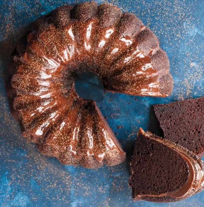 Nordic Ware Elegant Party Bundt Pan 5 Nordic Ware Elegant Party Bundt Pan - Image 3