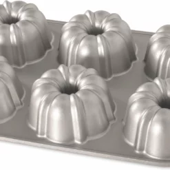 Nordic Ware Classic Bundtlette Cake Pan