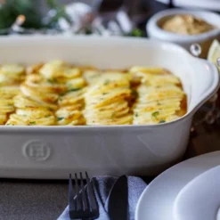 Emile Henry 10.25" X 7" Rectangular Baker | Sugar -Baking pan Shop 61h1ueogznl. ac sl1000