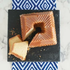 Nordic Ware Bundt Squared Pan -Baking pan Shop 80577 nordic ware square bundt pan lifestyle