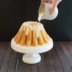 Nordic Ware Lotus Bundt Pan -Baking pan Shop 84177 lotus bundt pour 780x780 08