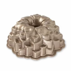 Nordic Ware Blossom Bundt Cake Pan