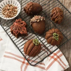 Nordic Ware Autumn Sweet Treats Set 16 Nordic Ware Autumn Sweet Treats Set -Baking pan Shop autumn treats nordicware 86148 1 1