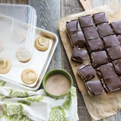 Nordic Ware Baker's Half Sheet With Lid -Baking pan Shop baker s half sheet with lid 43103