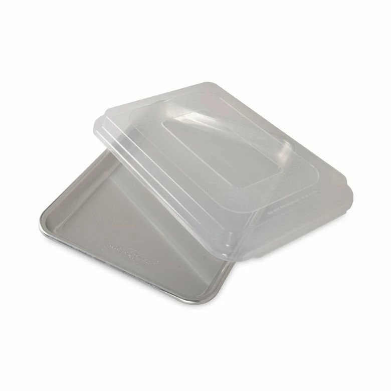 Nordic Ware Naturals Baker's Quarter Sheet With Lid 5 Nordic Ware Naturals Baker's Quarter Sheet With Lid - Image 3