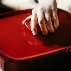 Emile Henry 12" X 8.75" Burgundy Lid | Fits Ultime Collection Baker (9652) -Baking pan Shop eh 005x life couvercle ultime ovendishlid knob a 1024x1024 2x