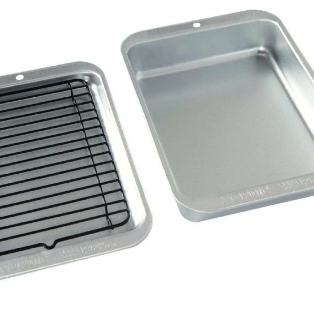 Nordic Ware 3-Piece Broil & Bake Set 3 Nordic Ware 3-Piece Broil & Bake Set