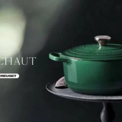 Le Creuset Olive Branch Collection 4 Qt. Heritage Covered Casserole | Artichaut -Baking pan Shop maxresdefault 130 40