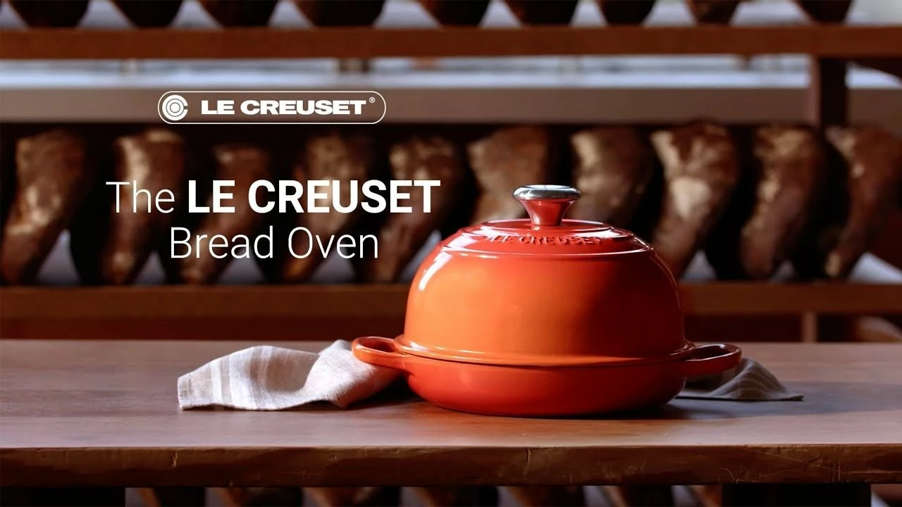 Le Creuset 9.5" Signature Bread Oven | Deep Teal 9 Le Creuset 9.5" Signature Bread Oven | Deep Teal - Image 7