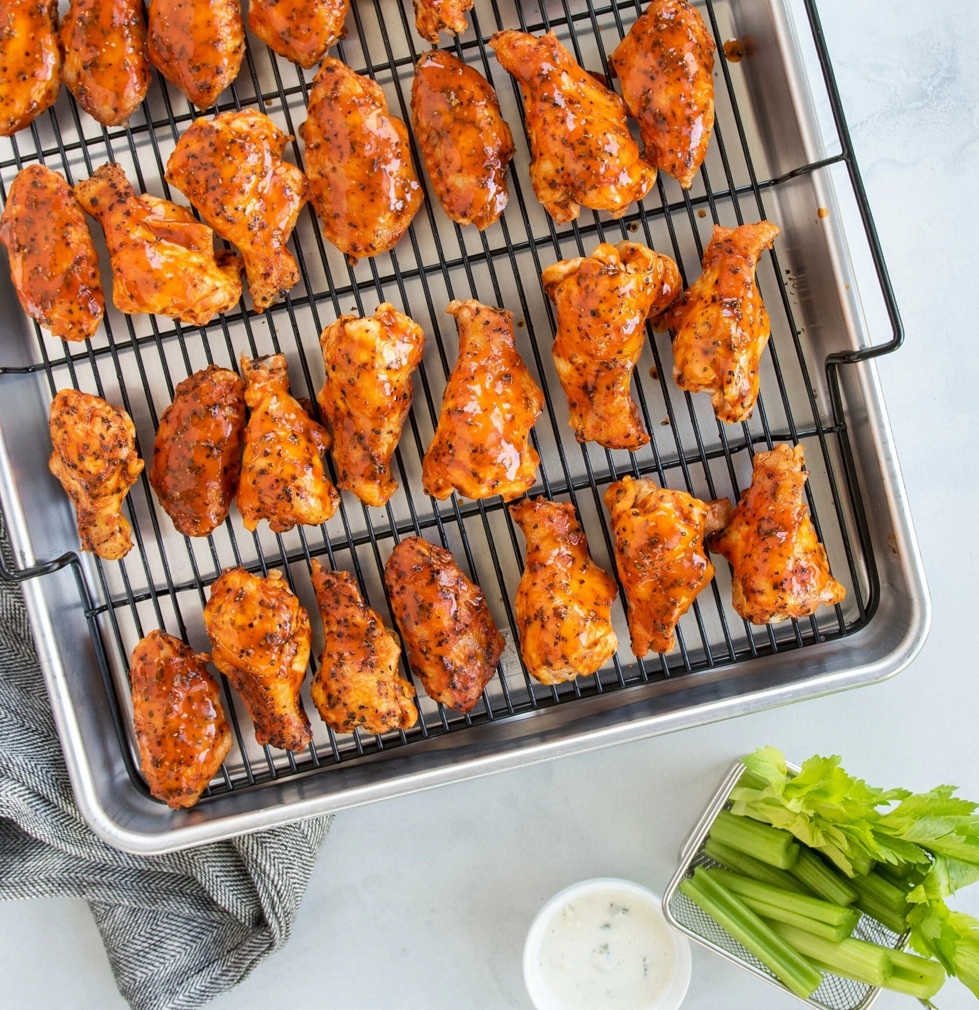 Nordic Ware Extra Large Oven Crisp Baking Tray 7 Nordic Ware Extra Large Oven Crisp Baking Tray - Image 5