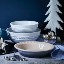 Le Creuset 9" Fluted Heritage Pie Dish | Oyster Grey -Baking pan Shop oysflute