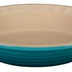 Le Creuset 9" Fluted Heritage Pie Dish | Caribbean Blue