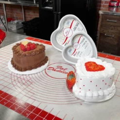 Fat Daddio's Aluminum Heart Cake Pan (8" X 3") 11 Fat Daddio's Aluminum Heart Cake Pan (8" X 3") -Baking pan Shop pht 63 pht 83 lifestyle fatdaddios 1