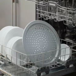 KitchenAid Non-Electrics KitchenAid Nonstick Pizza Crisper -Baking pan Shop pizza5