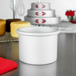 Fat Daddio's Round Cake Pan Solid Bottom (5" X 4") -Baking pan Shop prd 54 lifestyle fatdaddios