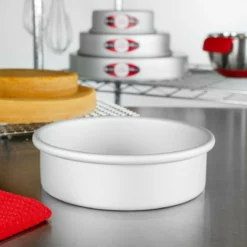 Fat Daddio's Round Cake Pan (7" X 2") 7 Fat Daddio's Round Cake Pan (7" X 2") -Baking pan Shop prd 72 lifestyle fatdaddios 1