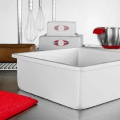 Fat Daddio's Square Cake Pan 10"x4" -Baking pan Shop psq 10104 lifestyle fatdaddios