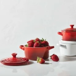 Le Creuset 14oz Round Mini Cocotte | Cerise/Cherry Red -Baking pan Shop red 1 2