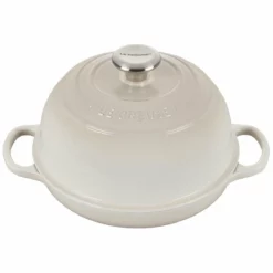Le Creuset 9.5" Signature Bread Oven | Meringue