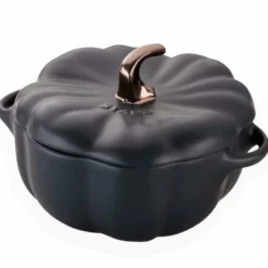 Staub 24 Oz Mini Pumpkin Cocotte | Matte Black